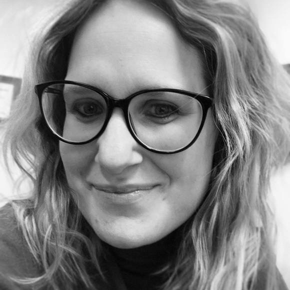 Meet your Posher, Isabelle - Picture 1 of 1